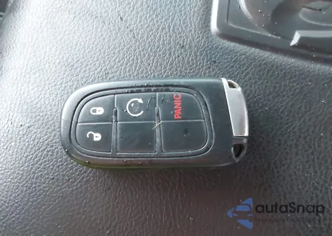 2016 Ram 1500 Laramie из США, поврежденный, VIN 1C6RR7NT6GS419792